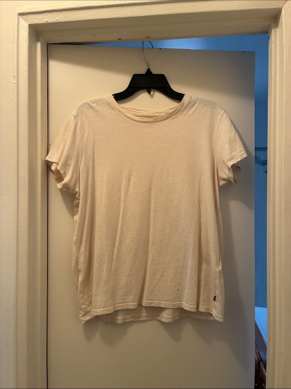 Levi's Cream Short Sleeve Tee